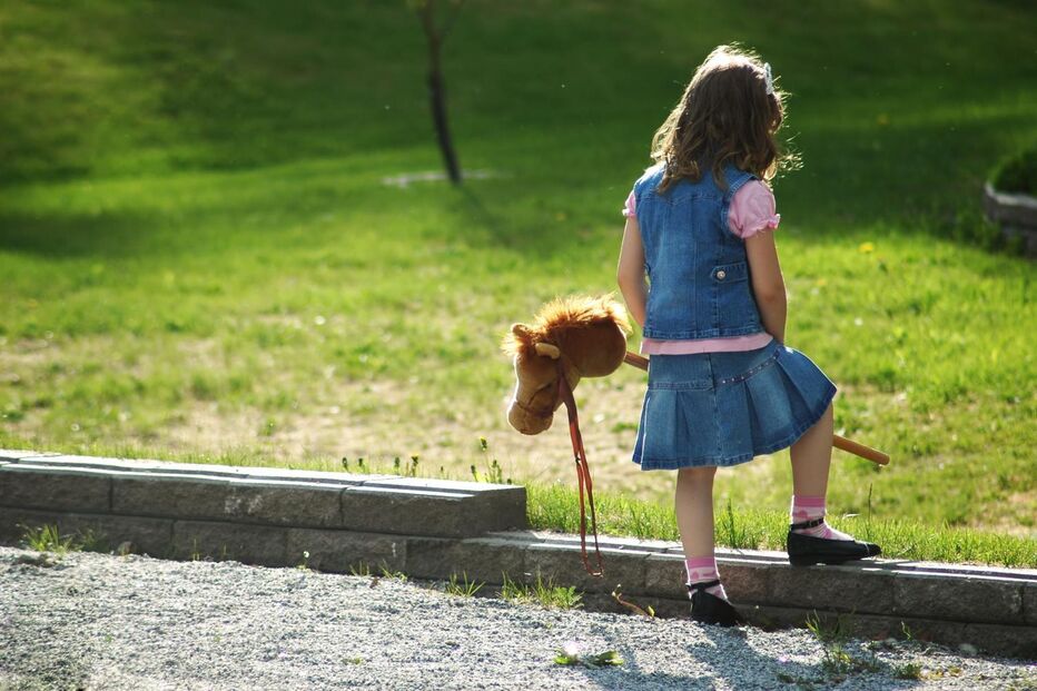 Treinador de futebol, de 22 anos, detido pela PJ por abusar de menina de 7 anos em Benavente