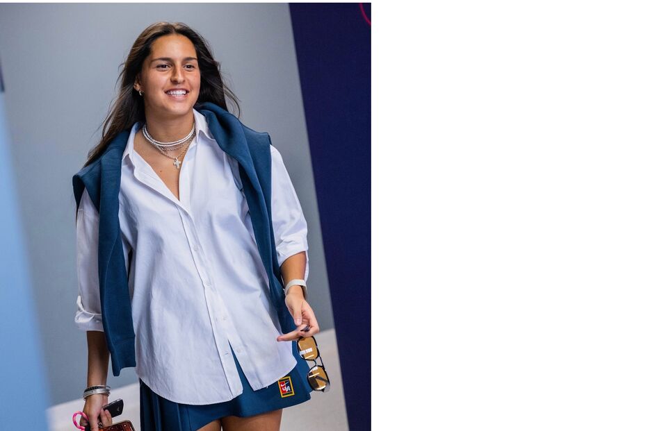 Kika Nazareth, ex-Benfica, recebe elogios por fotos em biquíni nas redes sociais