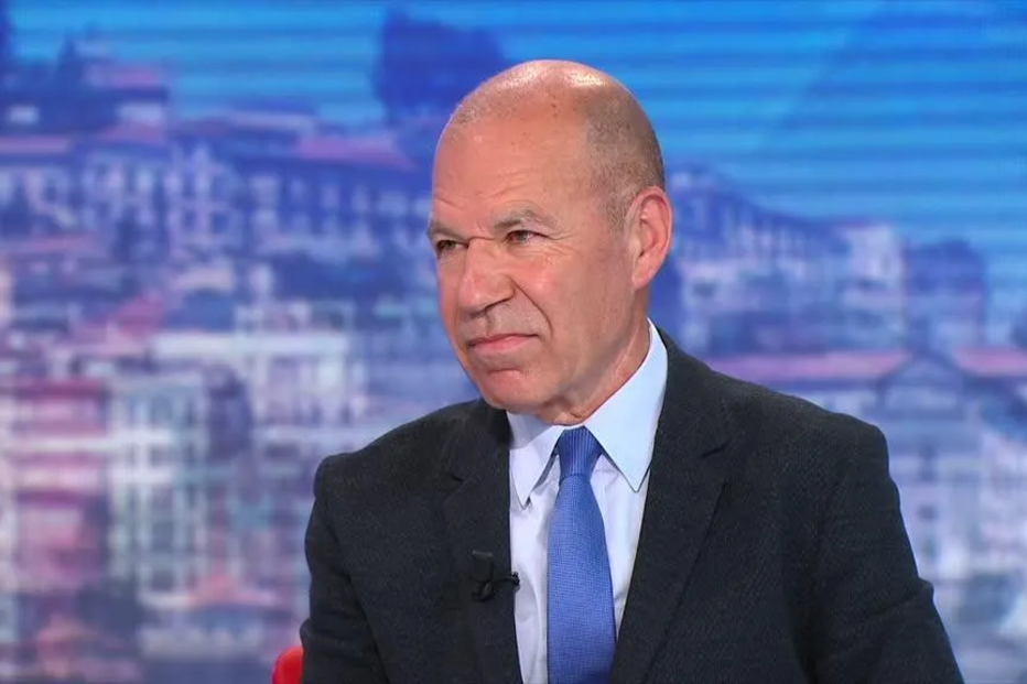 João Póvoa Marinheiro modera debate aceso na CNN Portugal