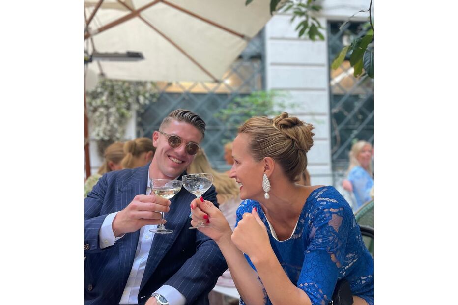 Varandas e Gyokeres celebram união no casamento de Hjulmand