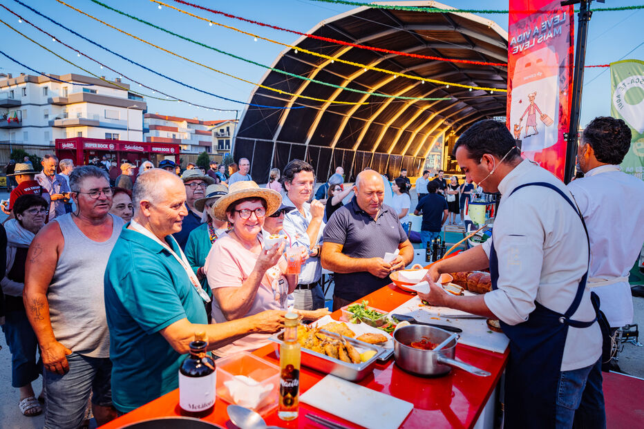 Festival da Sardinha volta a animar a Praia do Pedrógão com música e gastronomia