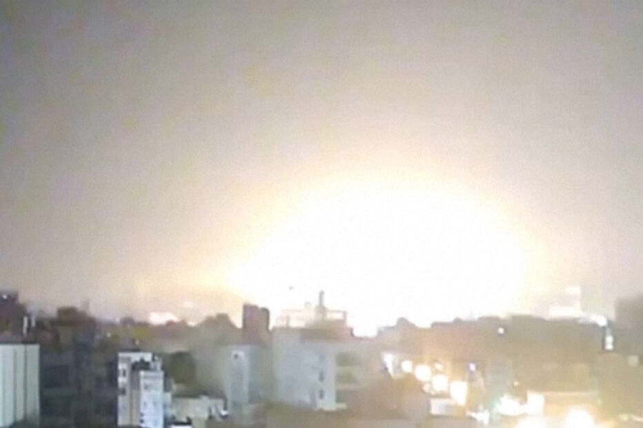 Explosão em Teerão horas antes do cessar-fogo entre Israel e Irão