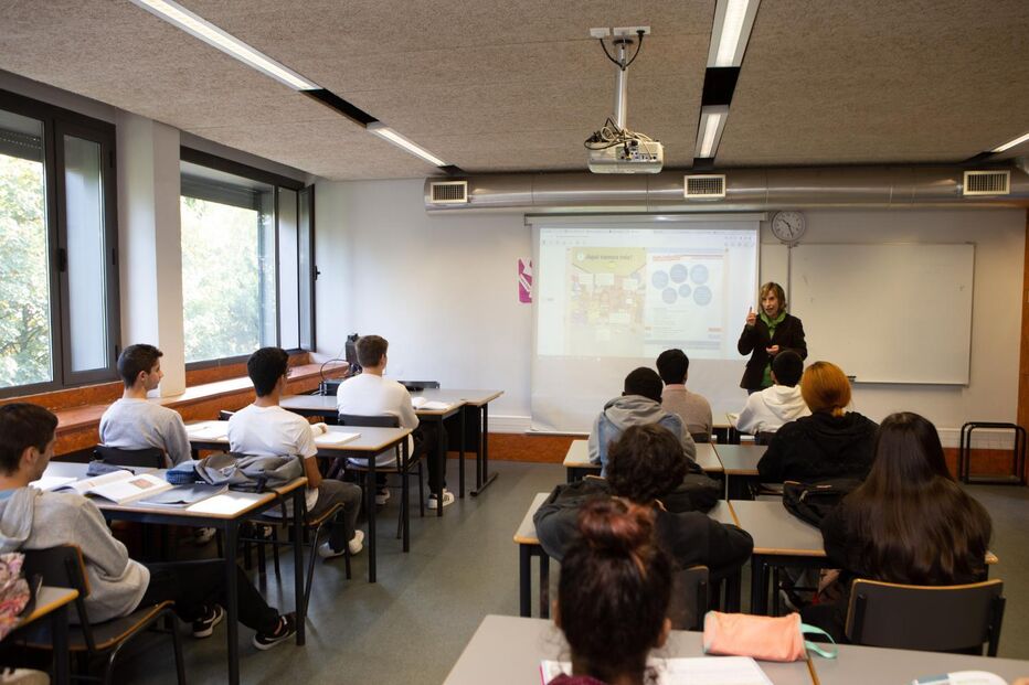 Alunos estrangeiros crescem no ensino, com maior destaque para os da CPLP