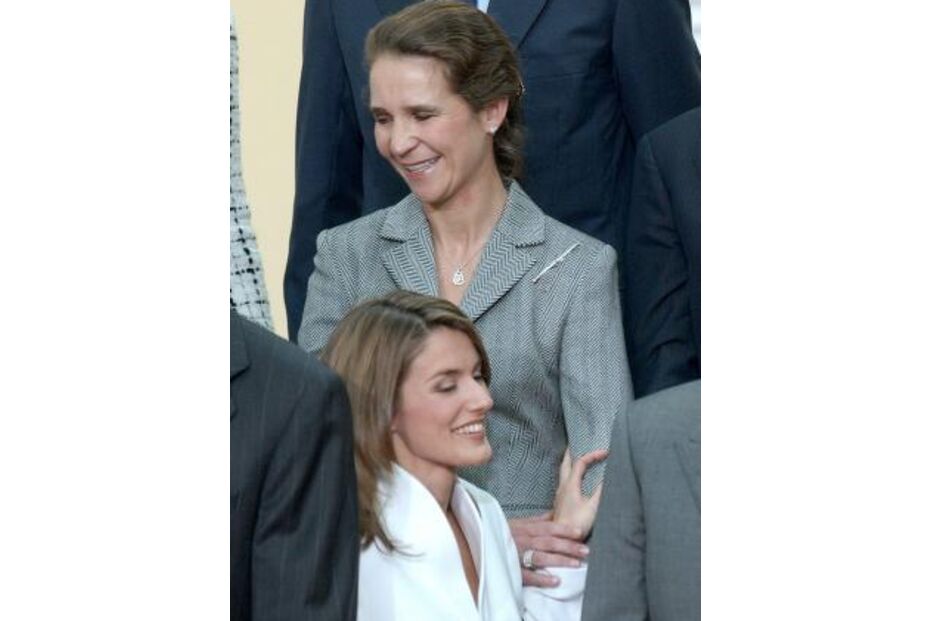 Rainha Letizia afasta infanta Elena do Palácio da Zarzuela