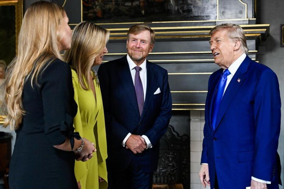Máxima parece troçar de Trump durante encontro com o Rei Willem-Alexander