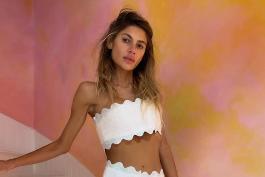 Influenciadora turca Nihal Candan morre aos 30 anos, vítima de anorexia