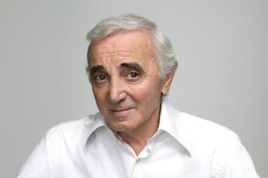 Lili Caneças recorda convite de Charles Aznavour para Paris e encontro com Paul McCartney