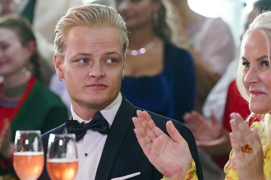 Filho da princesa Mette-Marit é suspeito de crimes