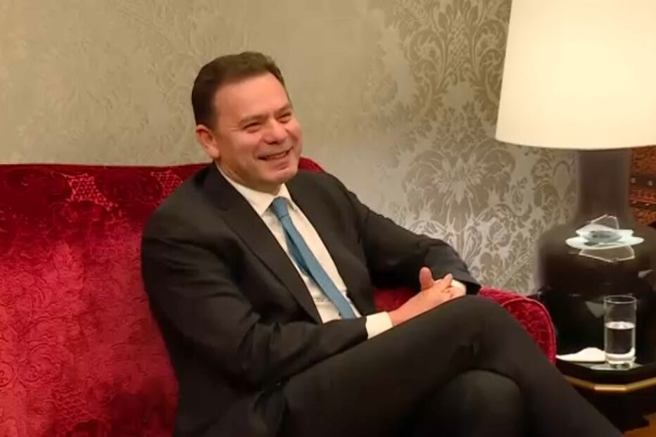 Montenegro recusa dar provas dos trabalhos da Spinumviva