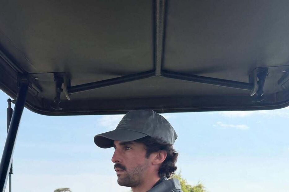 Trincão aproveita folga num safari africano