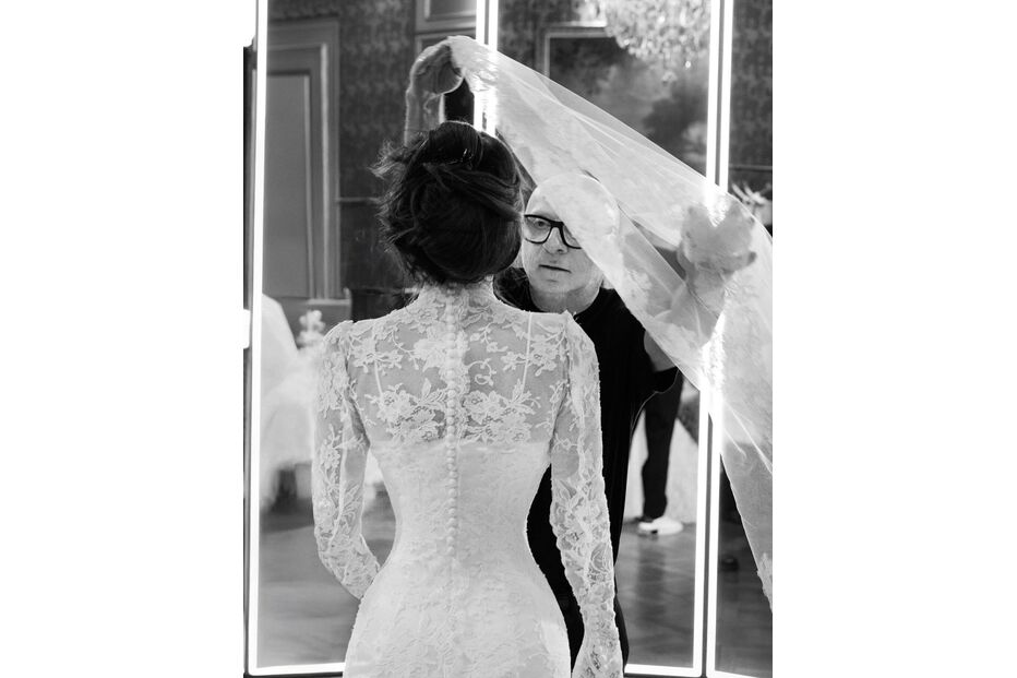 Lauren Sanchez usa vestido de noiva em Veneza, desenhado após 900 horas de trabalho