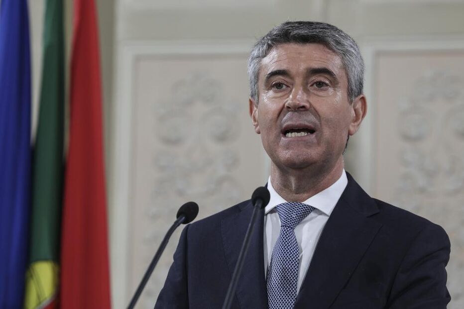 José Luís Carneiro anuncia Convenção Autárquica do PS para agosto/setembro