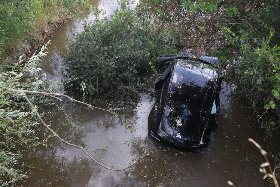 Colisão em Montemor-o-Velho causa feridos; um carro caiu a vala