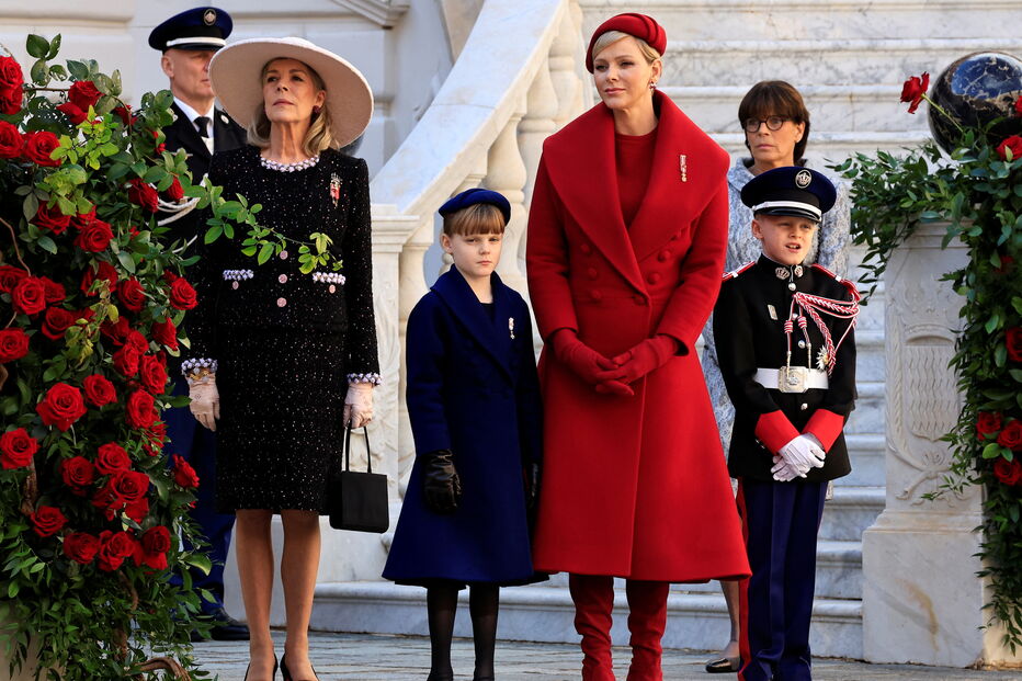 Família real do Mónaco marca presença num evento oficial