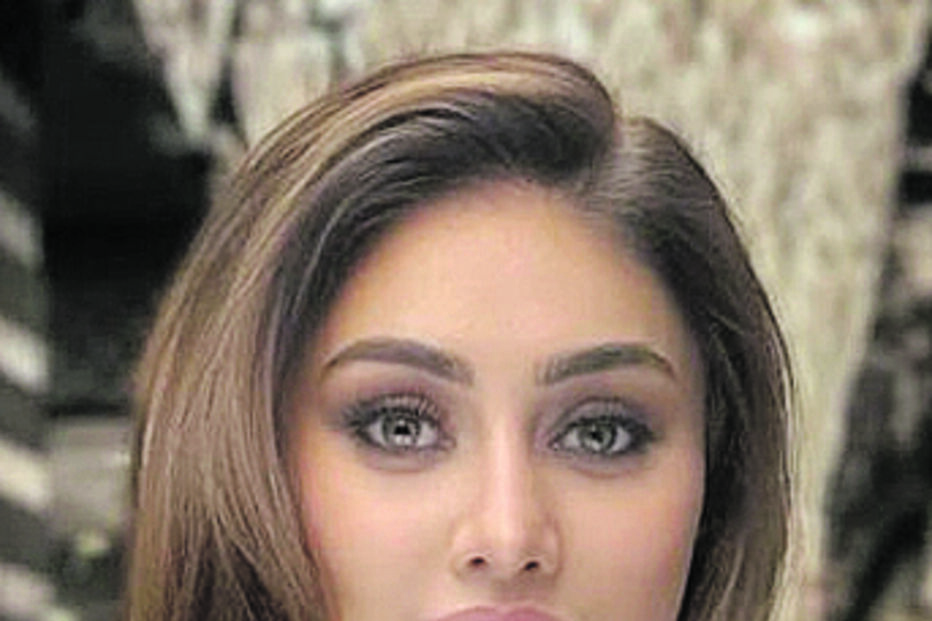 Shefali Jariwala, atriz, num retrato