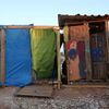 <![CDATA[ No bairro do Talude há famílias inteiras e muitas crianças a dormirem ao relento ]]>
