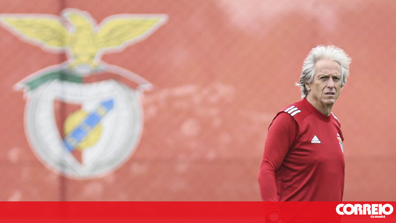 Benfica e Jesus Chegam a Acordo: Acerto Fiscal e Desconto Significativo