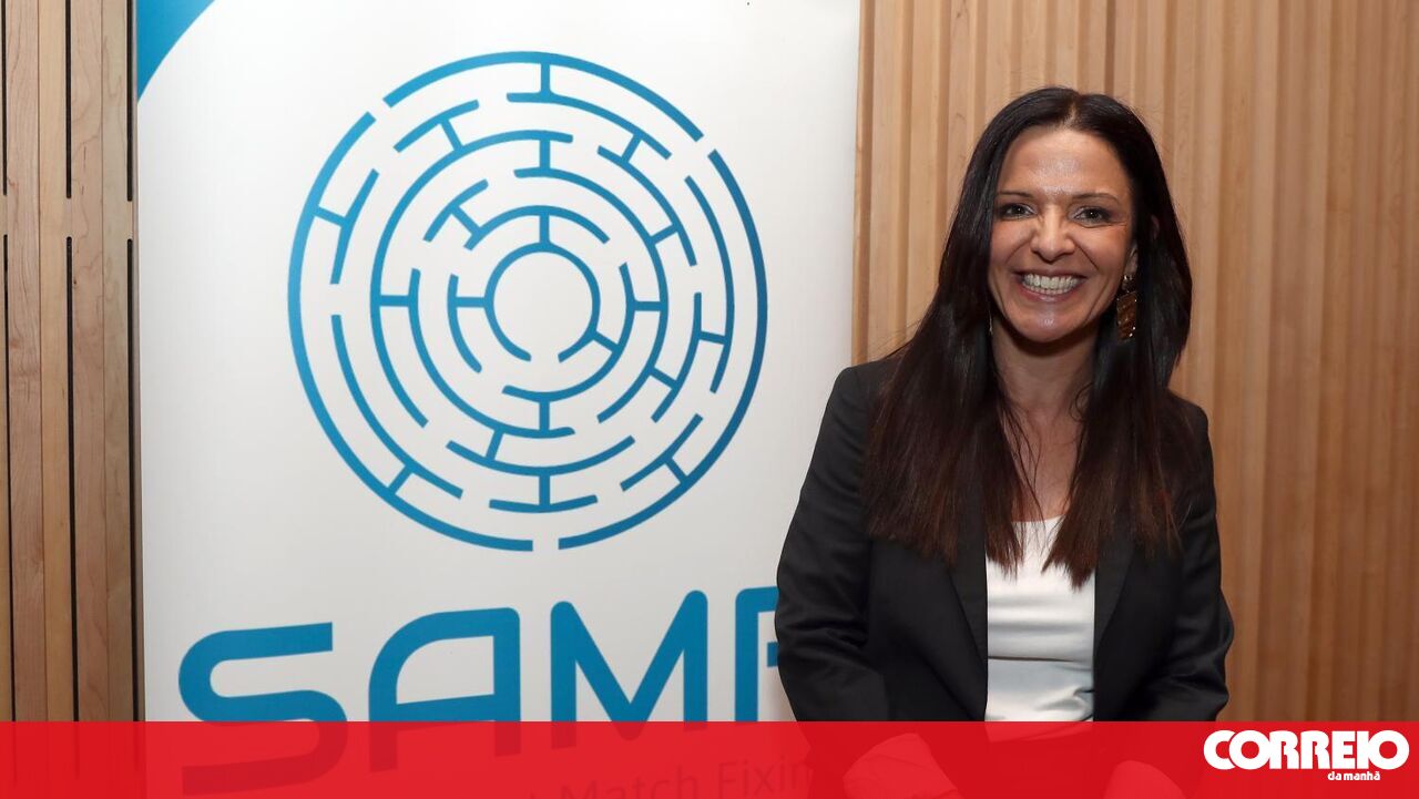 Governo contrata antiga diretora suspensa na FPF