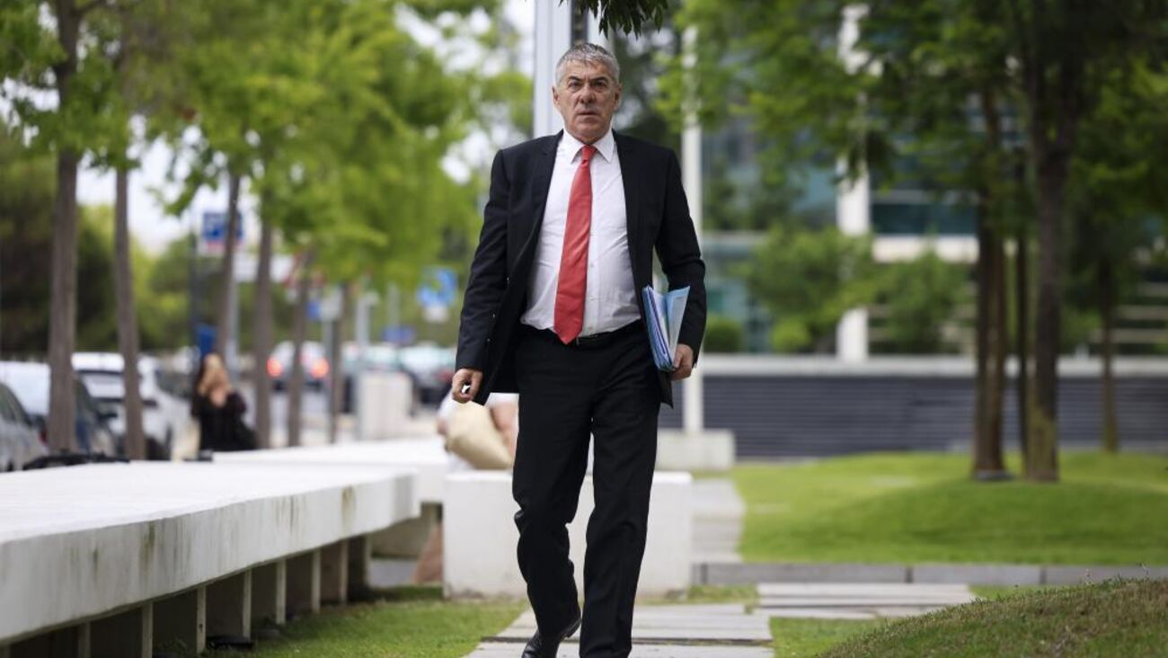 José Sócrates chega ao tribunal para a sessão da Operação Marquês