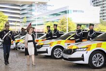 Ministra da Administração Interna investe na unidade de trânsito da GNR, em Lisboa