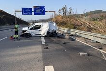 Colisão automóvel na A25, sentido Guarda-Viseu, causa estragos
