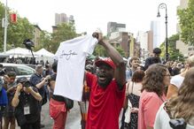 Apoiantes e críticos confrontam-se no julgamento de Sean 