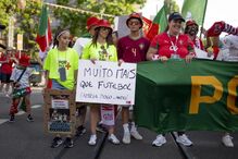 Fãs mostram apoio a Portugal, com mensagem: 