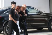 Pais de Diogo Jota e de André Silva chegam à Capela da Ressurreição  