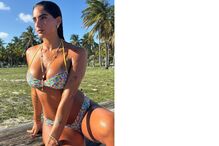 Beldade venezuelana surge ao lado de Vini Jr após insultos racistas.
