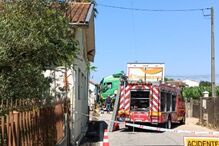 Despiste de camião em Oliveira de Azeméis