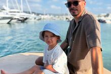 João Palhinha de férias com o filho, João Maria, num destino soalheiro