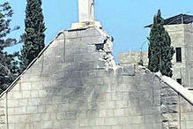 Igreja em Gaza após ataque israelita