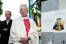 Padre Tobias é o pároco mais antigo do Mundo