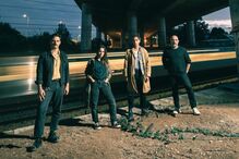 Banda anuncia concertos e novidades, com o verão como inspiração