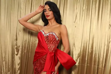 Modelo sofre queda durante prova no 'Miss América Latina'