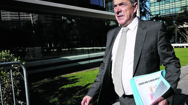 José Sócrates tinha dívida de 11 mil euros a agência de viagens