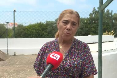 “Tenho medo de o perder”: mãe de um dos reclusos que fugiu garante que batem no filho na cadeia de Alcoentre