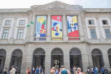 Nvo reitor da Universidade do Porto anunciou esta segunda-feira que quer concluir pelo menos duas residências estudantis e duplicar a oferta de camas