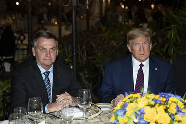 Bolsonaro poderá ir aos EUA negociar tarifas com Trump