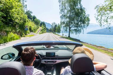 Europcar acelera para as melhores ofertas de verão