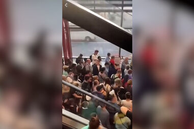 Companhia aérea russa cancela mais de 100 voos após ciberataque