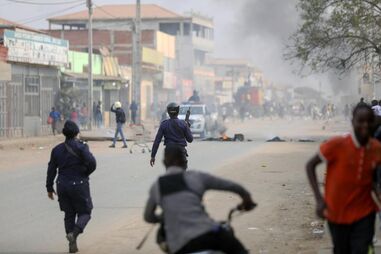 Violência em Luanda