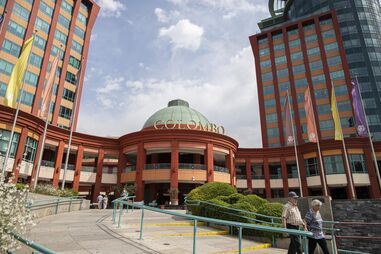 Supremo confirma demissão de agente da PSP que furtou roupa no Colombo