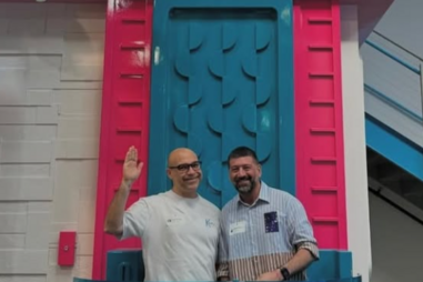 Dois designers da Barbie morrem em acidente de carro em Itália