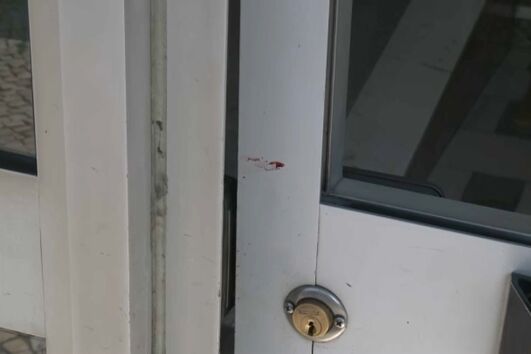 Três homens feridos durante desacato num apartamento em Coimbra