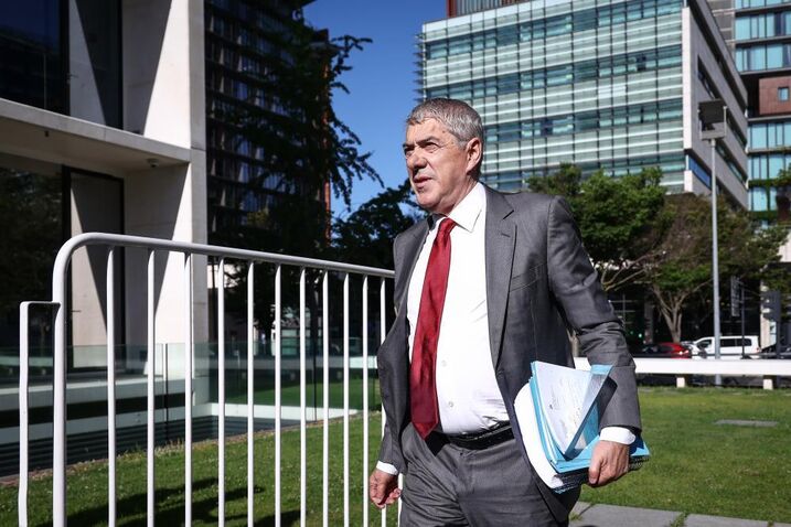 José Sócrates chega a tribunal