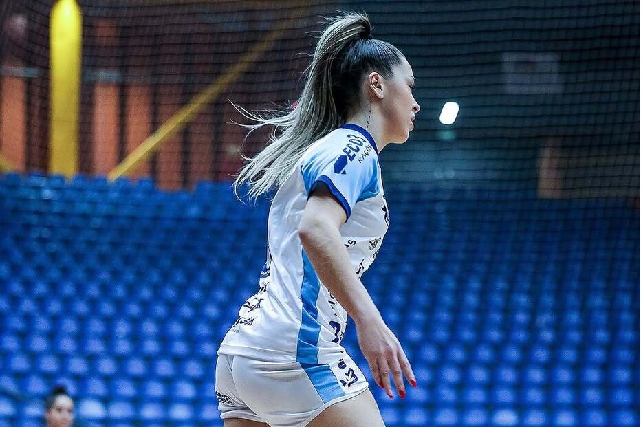 Marcela Soares, ex-jogadora de futsal, rejeita proposta de rapper para cirurgias estéticas