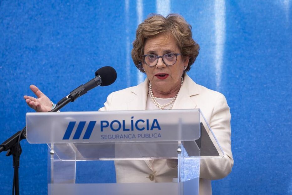 Ministra da Administração Interna discursa na PSP
