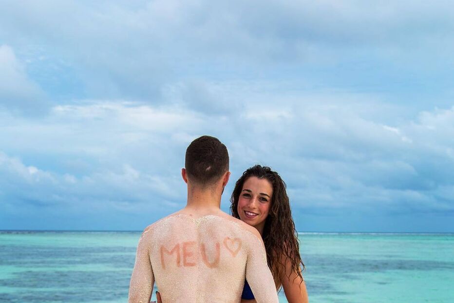 Diogo Jota e Rute Cardoso celebram o amor na praia após o casamento
