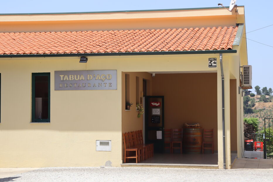 Restaurante Tabua D'Aço, onde brasileira desapareceu em Tabuaço